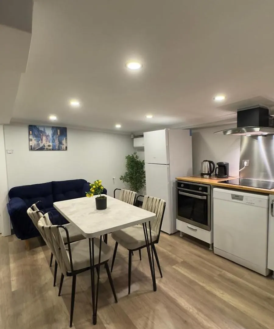 Apartment Oeztatli Suites Istanbul