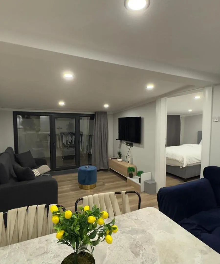 Oeztatli Suites Istanbul