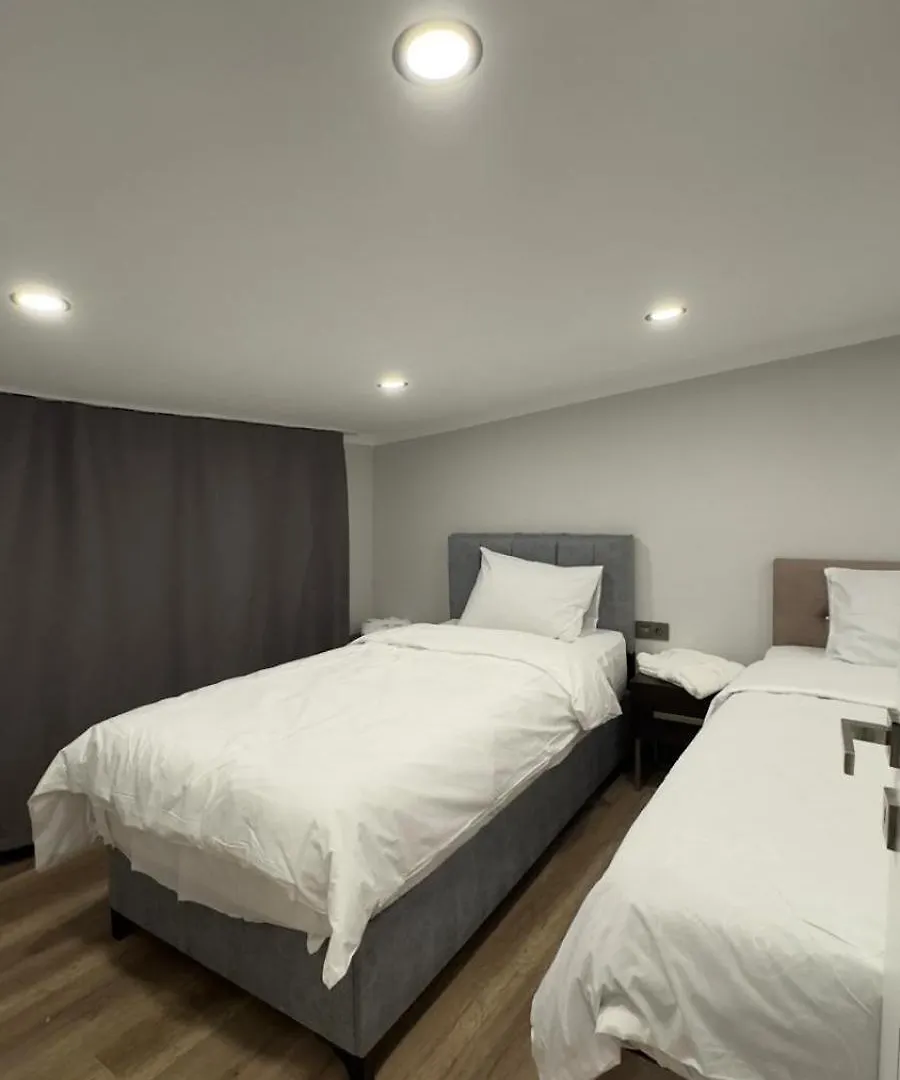 Oeztatli Suites Istanbul