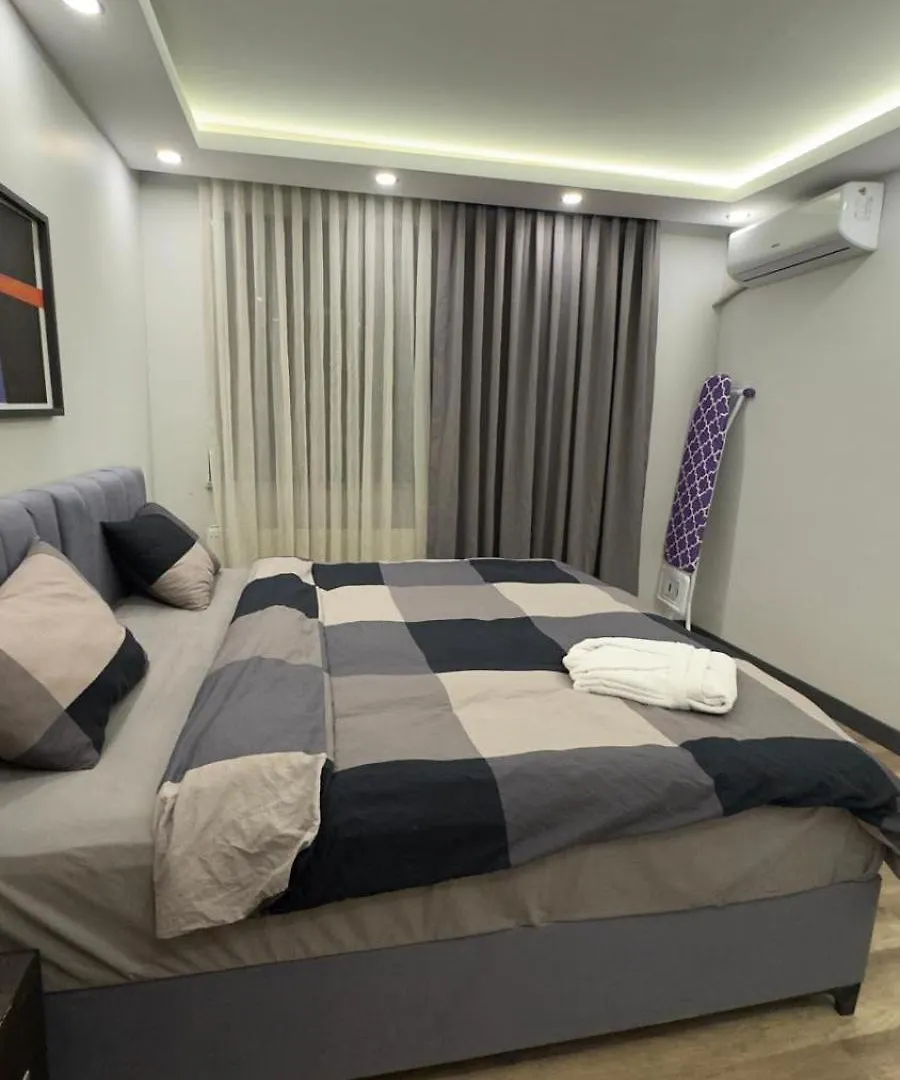 Oeztatli Suites Istanbul Apartment