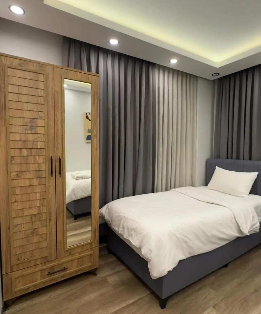Oeztatli Suites Istanbul Apartment
